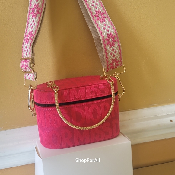 Dior Pink Case - Picture 6 of 14